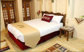 هتل تاریخی خانه آقازاده ابرکوه 4